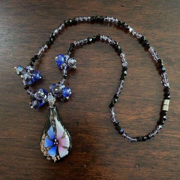 Murano glass style floral pendant necklace - Picture 2 of 6